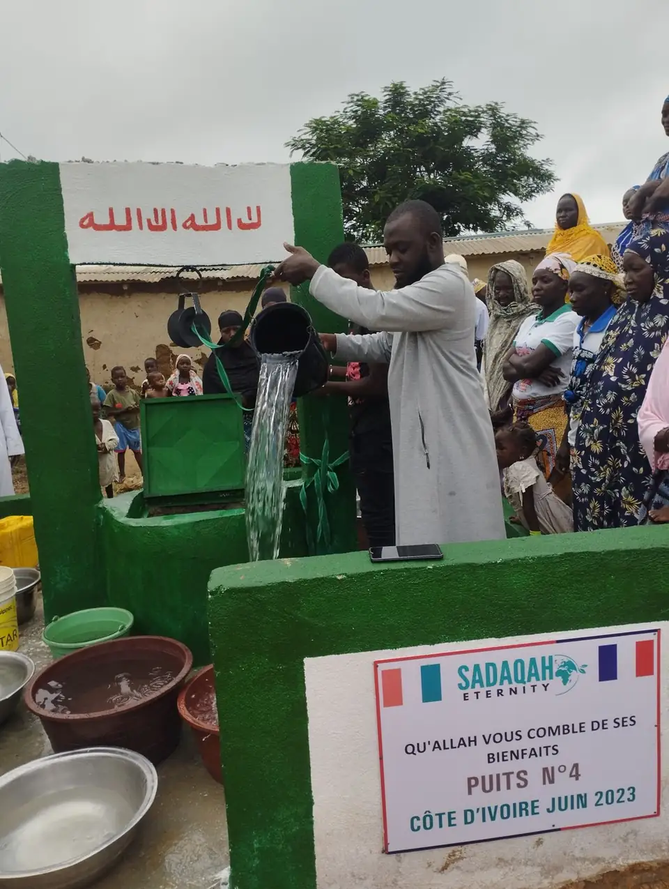 Premier seau tiré au puits n°4, Côte d'Ivoire
